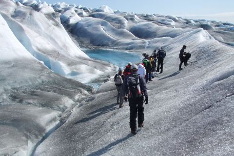 Glacier trek, Greenland © Tasermiut